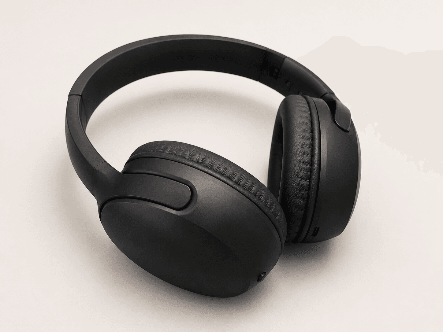 Catalog headset product visual